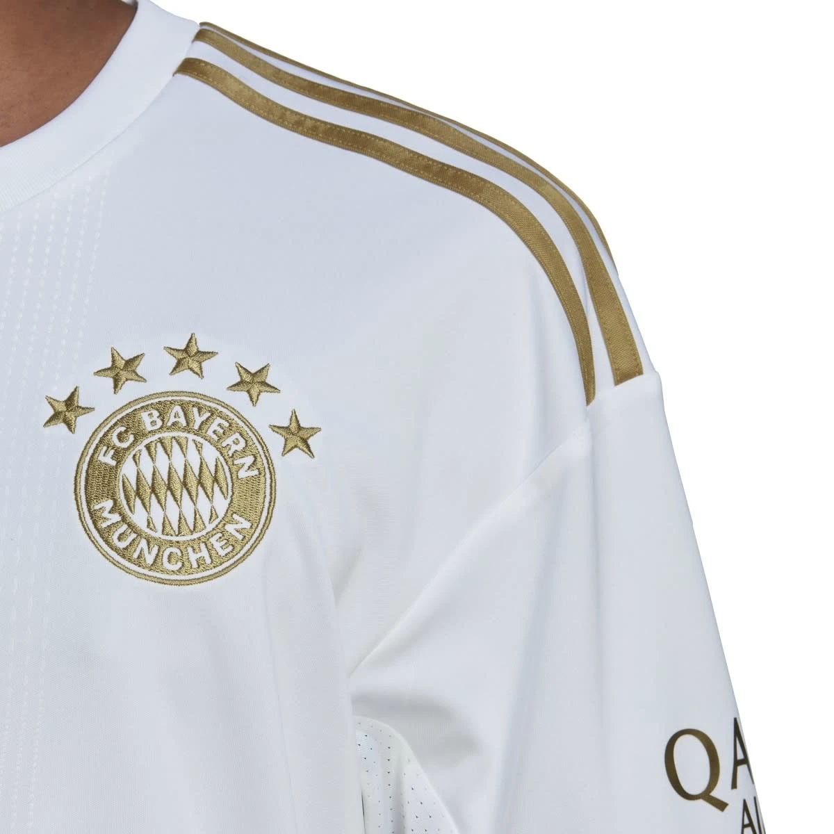 Adidas Bayern Munich 22/23 Away Jersey (White/Gold) - Image 6