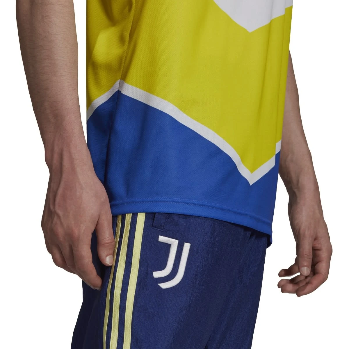 Adidas Juventus 21/22 Third Jersey (Yellow/Blue) - Image 11