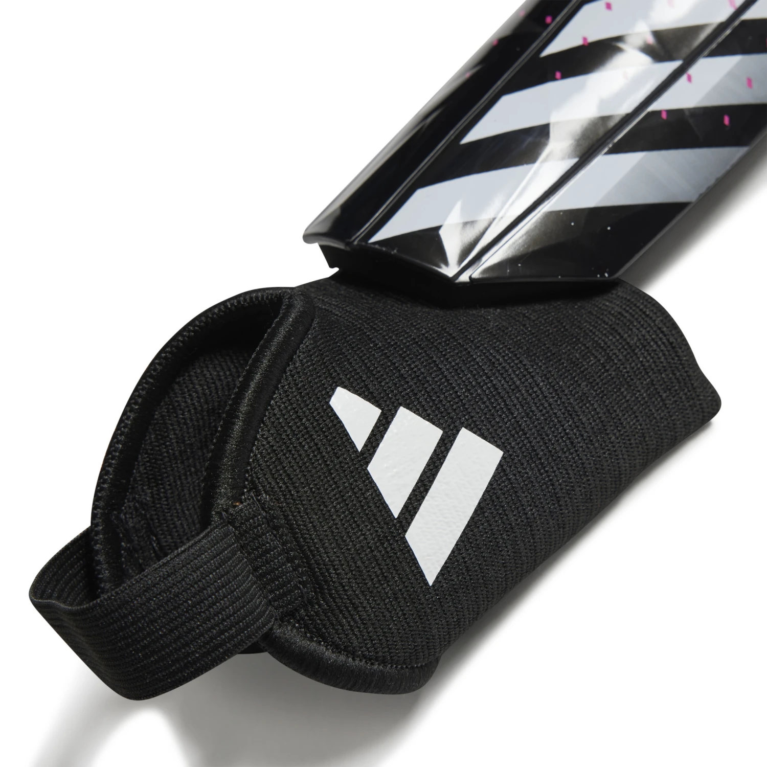 Adidas Predator Match Shin Guard Youth (Black/Pink) - Image 3